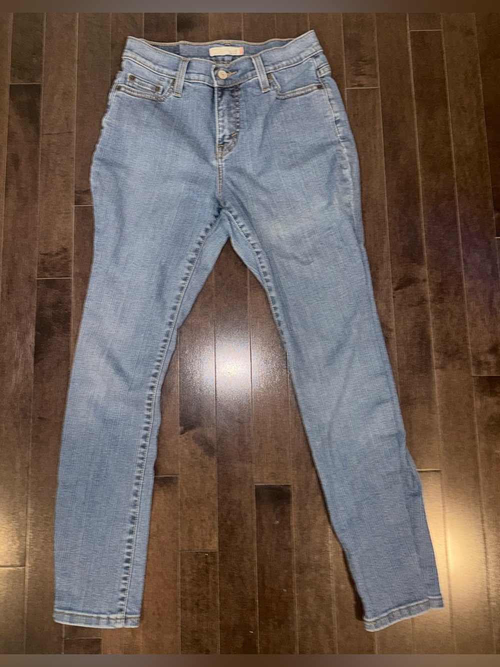 Levi's Light Wash Women's Skinny Jeans